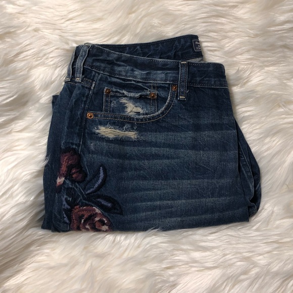 Abercrombie and Fitch Annie girlfriend floral jean - Picture 5 of 8